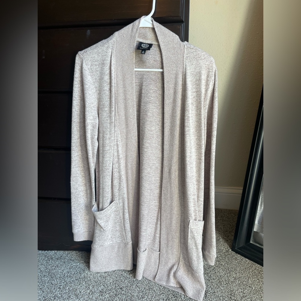 Lightweight tan cardigan.  Size small and is very soft.